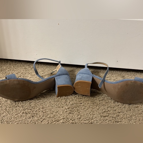 Block heel sandals - Picture 2 of 2